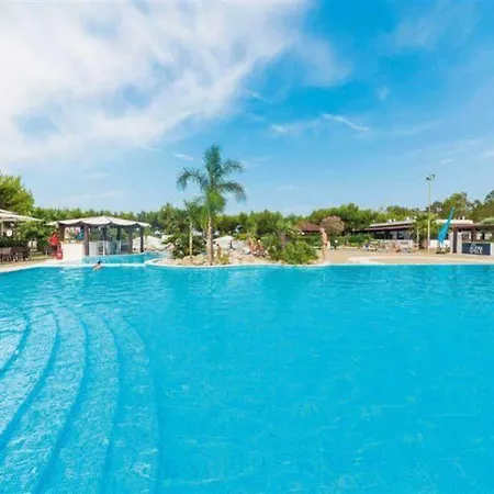 Alimini Smile Village 아파트호텔 *